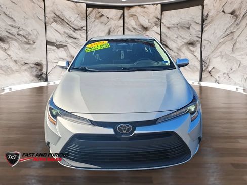 Used 2024 Toyota Corolla LE FWD image 2