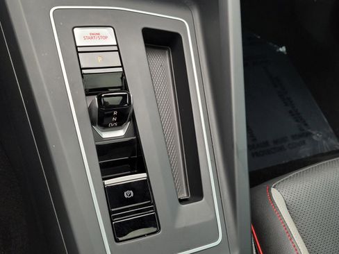 Used 2022 Volkswagen GTI Autobahn image 14