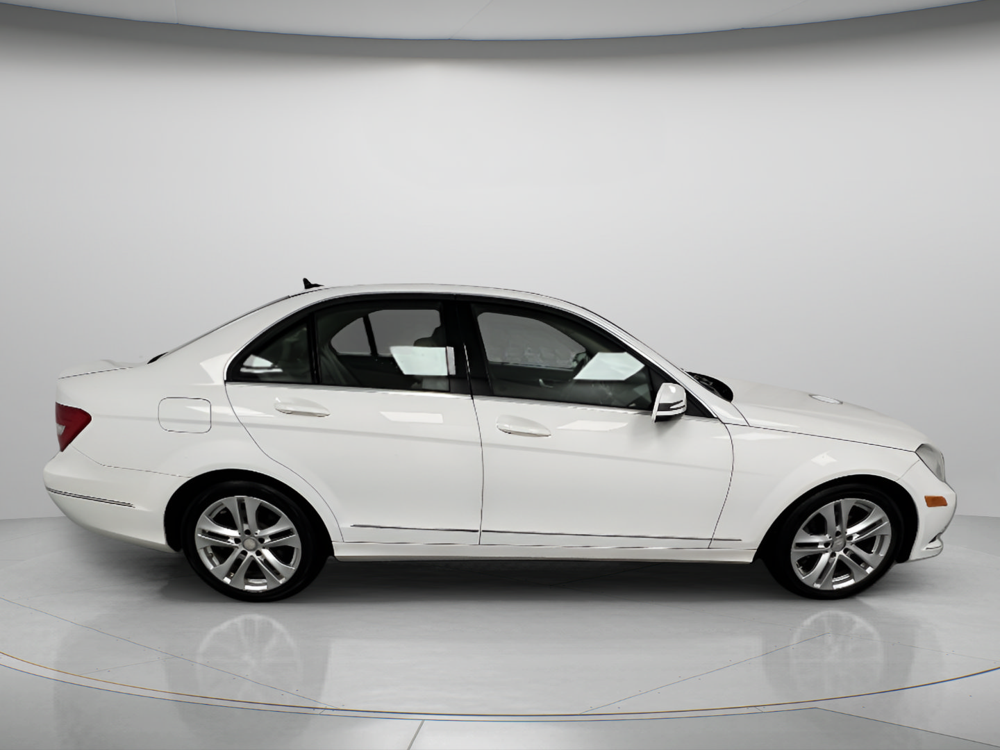 Used 2013 Mercedes-Benz C 300 4MATIC Sedan image 9