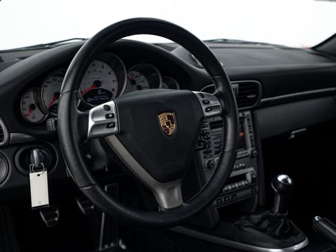 Used 2005 Porsche 911 Carrera S RWD image 15