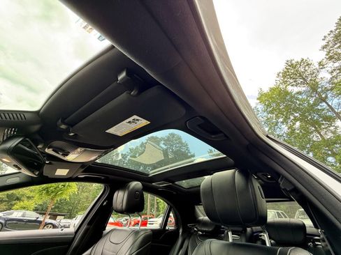 Used 2016 Mercedes-Benz S 550 4MATIC Sedan image 59