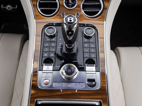Used 2022 Bentley Continental GT AWD/4WD image 29