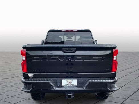 Used 2024 Chevrolet Silverado 2500 LTZ w/ LTZ Plus Package image 6