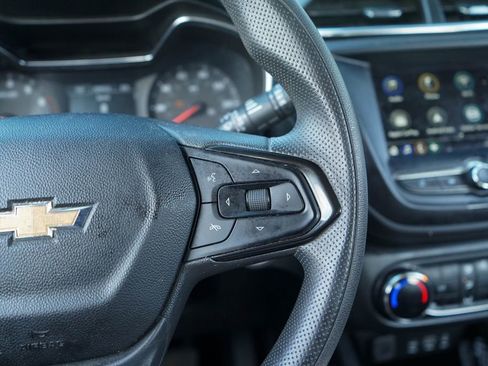 Used 2023 Chevrolet TrailBlazer LT FWD image 23