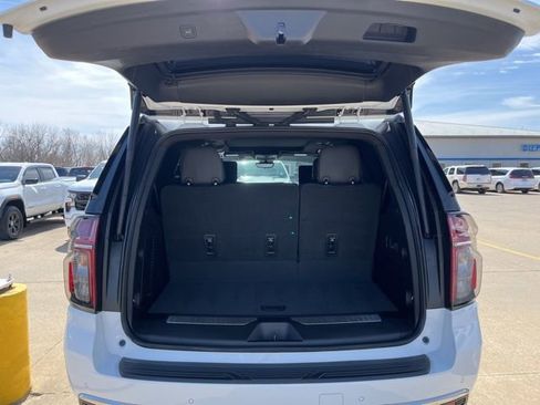 Used 2023 Chevrolet Tahoe High Country AWD/4WD image 23
