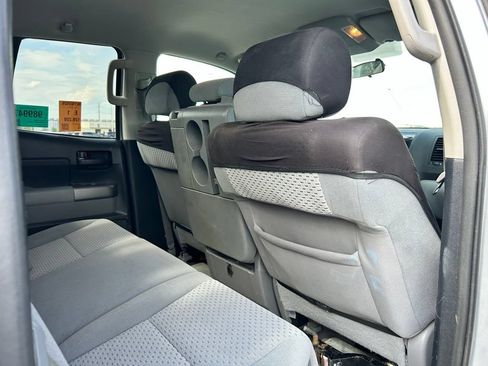 Used 2011 Toyota Tundra 4x4 Double Cab w/ Tow Pkg image 8