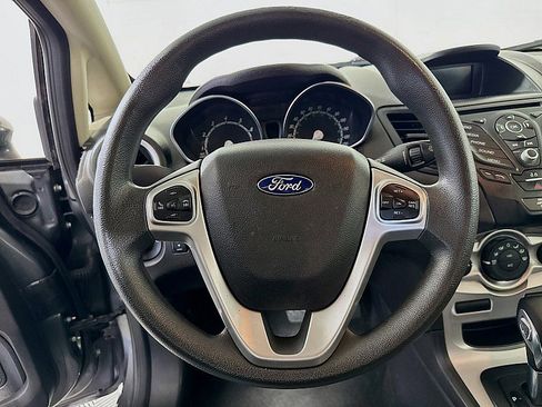 Used 2018 Ford Fiesta SE FWD image 12