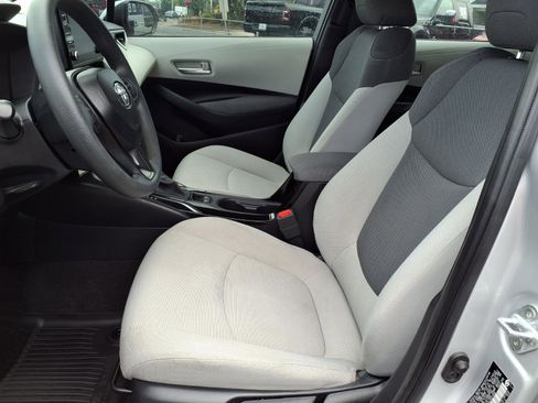 Used 2020 Toyota Corolla L image 11