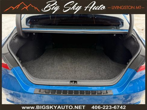 Used 2018 Toyota Camry XSE image 22