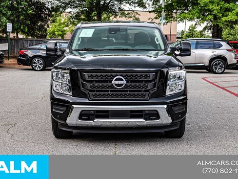 Used 2024 Nissan Titan SV w/ SV Convenience Package RWD image 11