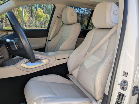 Certified 2024 Mercedes-Benz GLE 450 4MATIC image 17