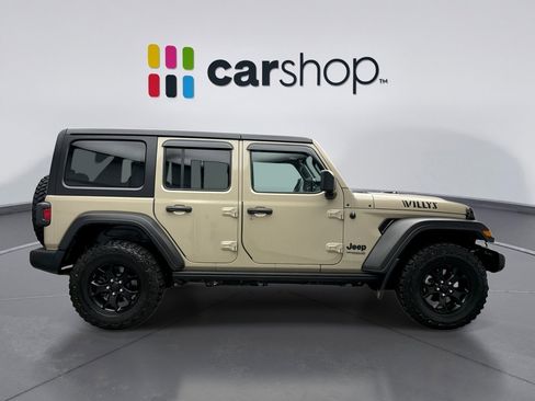 Used 2022 Jeep Wrangler Unlimited Sport AWD/4WD image 6