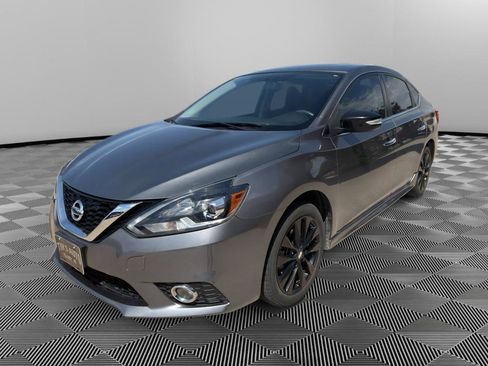Used 2017 Nissan Sentra SR w/ SR Midnight Edition FWD image 6