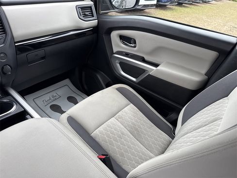Certified 2023 Nissan Titan SV w/ SV Convenience Package image 25