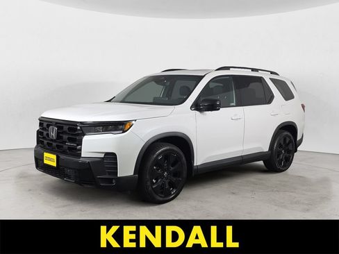 Used 2026 Honda Pilot Black Edition image 1