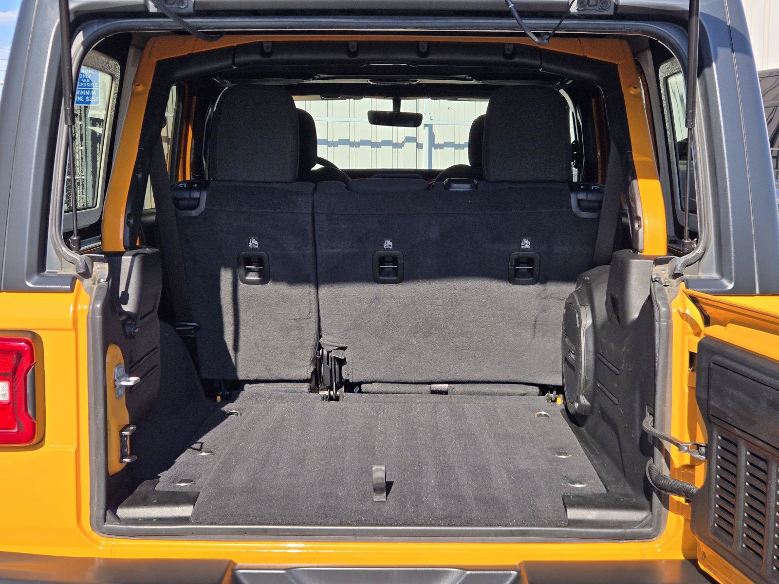 Used 2021 Jeep Wrangler Unlimited Rubicon AWD/4WD image 31
