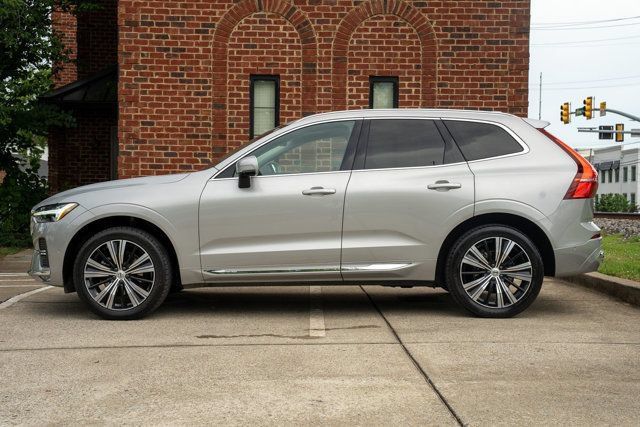 Used 2024 Volvo XC60 B5 Plus w/ Protection Package Premier AWD/4WD image 8