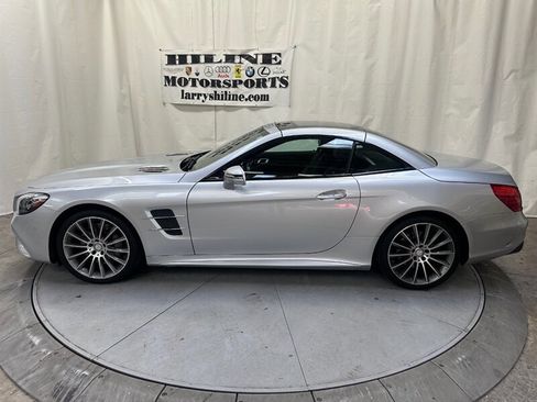 Used 2017 Mercedes-Benz SL 550 image 10