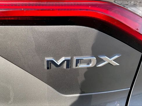 Used 2023 Acura MDX SH-AWD w/ Technology Package image 11