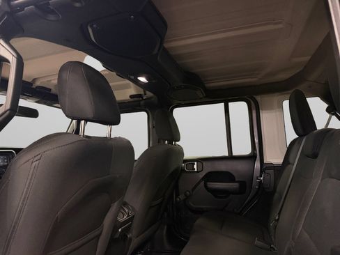 Used 2018 Jeep Wrangler Unlimited Sport AWD/4WD image 39