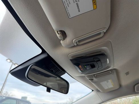 Used 2023 Toyota Corolla LE image 27