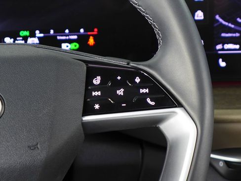 Used 2025 Audi Q5 Premium w/ Convenience Package image 29