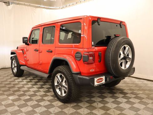 Used 2021 Jeep Wrangler Unlimited Sahara AWD/4WD image 3