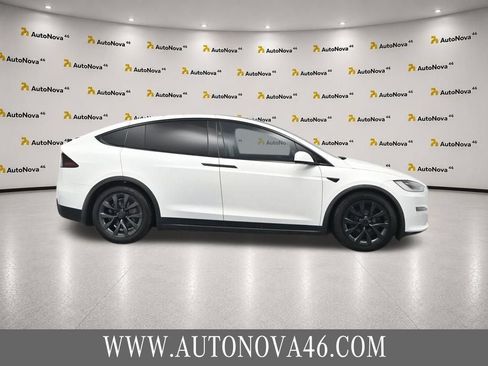 Used 2022 Tesla Model X AWD/4WD image 10