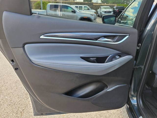 Used 2019 Buick Enclave Premium w/ Experience Buick Package FWD image 12