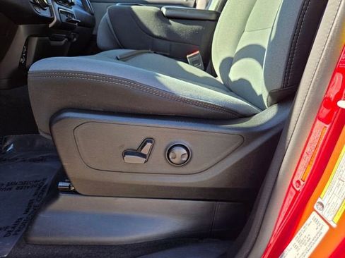 Used 2022 RAM 1500 Big Horn AWD/4WD image 10