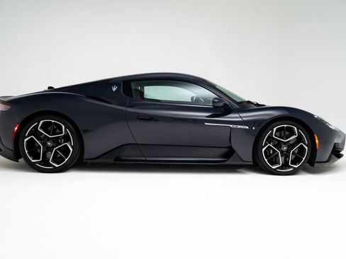 Used 2023 Maserati MC20 Coupe RWD image 2
