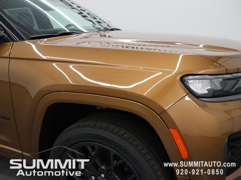 New 2026 Jeep Grand Cherokee L Summit AWD/4WD image 28