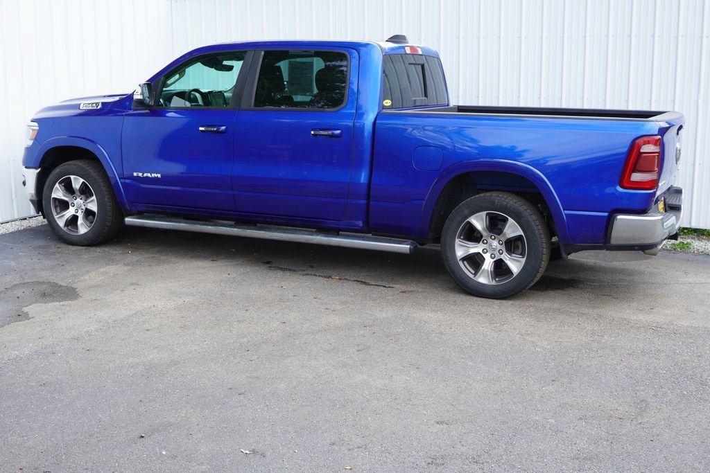 Used 2019 RAM 1500 Laramie AWD/4WD image 3