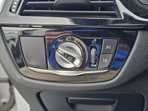 Used 2019 BMW 530e w/ Convenience Package RWD image 19