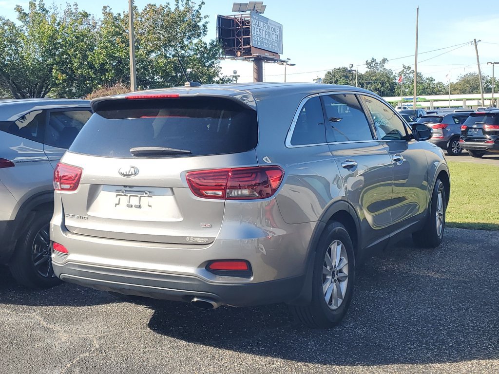 Used 2019 Kia Sorento L FWD image 4
