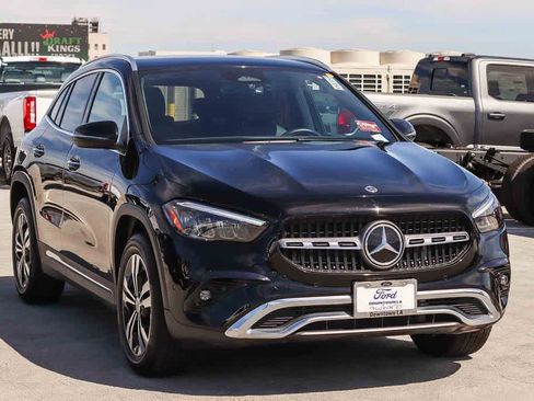Used 2025 Mercedes-Benz GLA 250 image 3