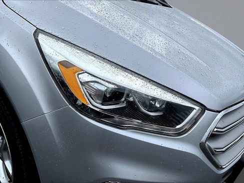 Used 2019 Ford Escape Titanium AWD/4WD image 28