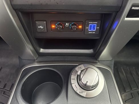 Used 2024 Toyota 4Runner Limited AWD/4WD image 14