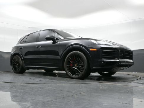 Used 2021 Porsche Cayenne GTS AWD/4WD image 41