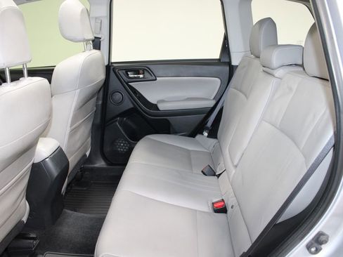 Used 2016 Subaru Forester 2.5i Touring w/ Eyesight & Navigation System AWD/4WD image 23