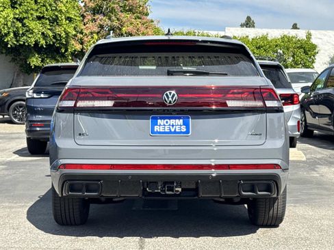 New 2026 Volkswagen Atlas Cross Sport SEL R-Line image 4