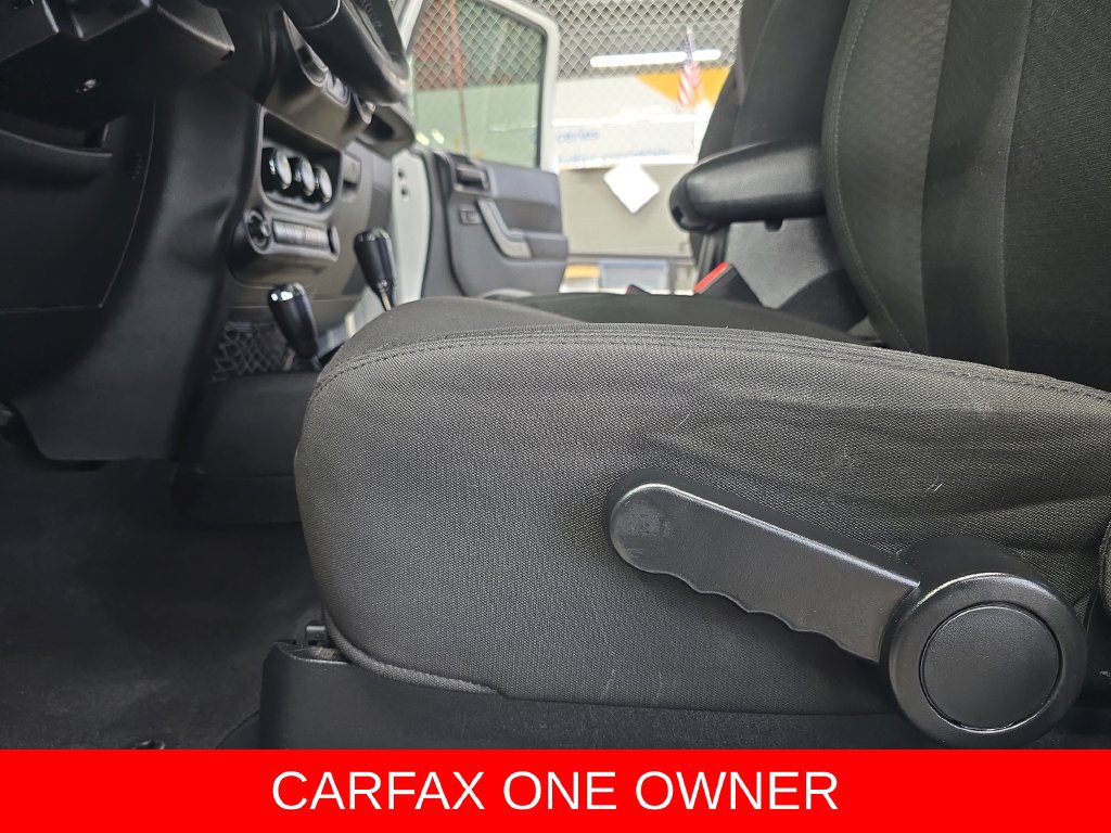 Used 2015 Jeep Wrangler Sport w/ Quick Order Package 24S AWD/4WD image 25