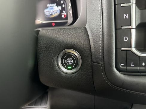 Used 2023 GMC Yukon Denali image 16