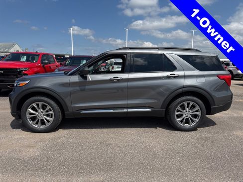 Certified 2023 Ford Explorer XLT w/ Equipment Group 202A AWD/4WD image 2