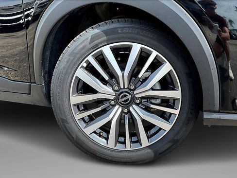 Used 2024 Nissan Kicks SV image 9