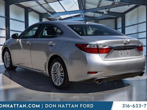 Used 2013 Lexus ES 350 w/ Luxury Pkg FWD image 23