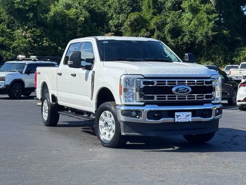 Used 2024 Ford F250 XLT w/ Snow Plow Prep Package AWD/4WD image 1
