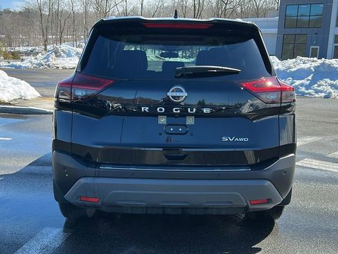 Used 2023 Nissan Rogue SV w/ SV Premium B Package image 6