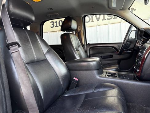 Used 2014 Chevrolet Tahoe LT image 16