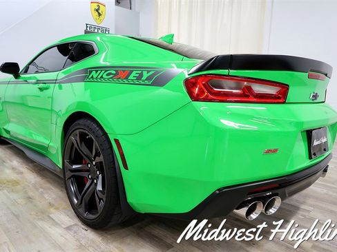Used 2017 Chevrolet Camaro SS RWD image 19